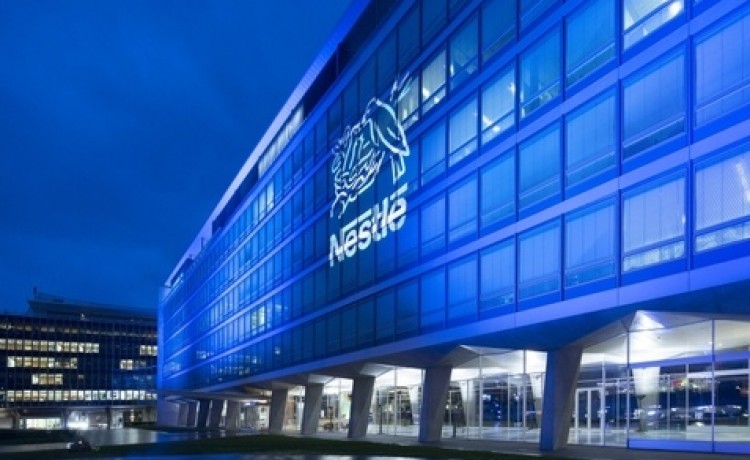 Nestle': 2 miliardi di Chf per plastica riciclata ad uso alimentare e packaging innovativi