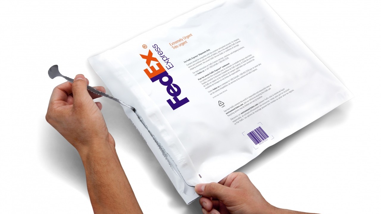 FedEx Express presenta un portafoglio di imballaggi riutilizzabili