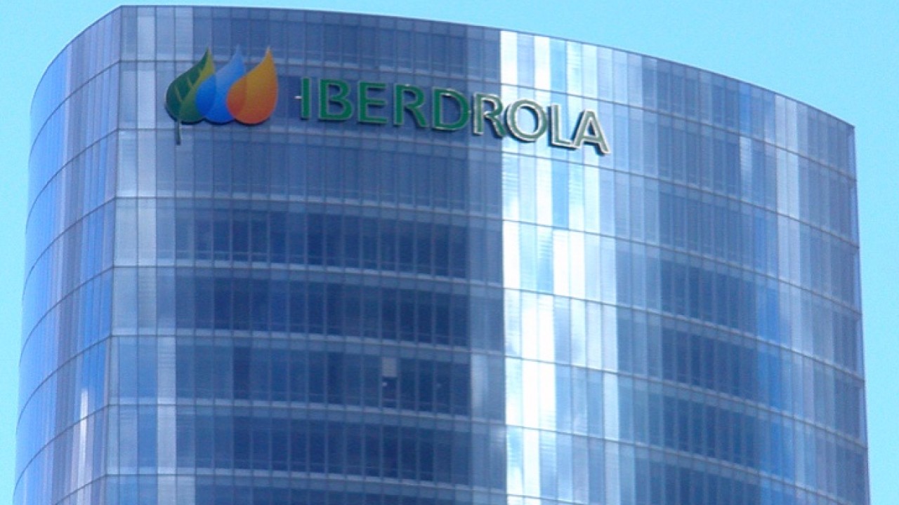 Investimenti record per 9,94 miliardi di euro spingono l'utile netto di Iberdrola a 3,88 miliardi di euro