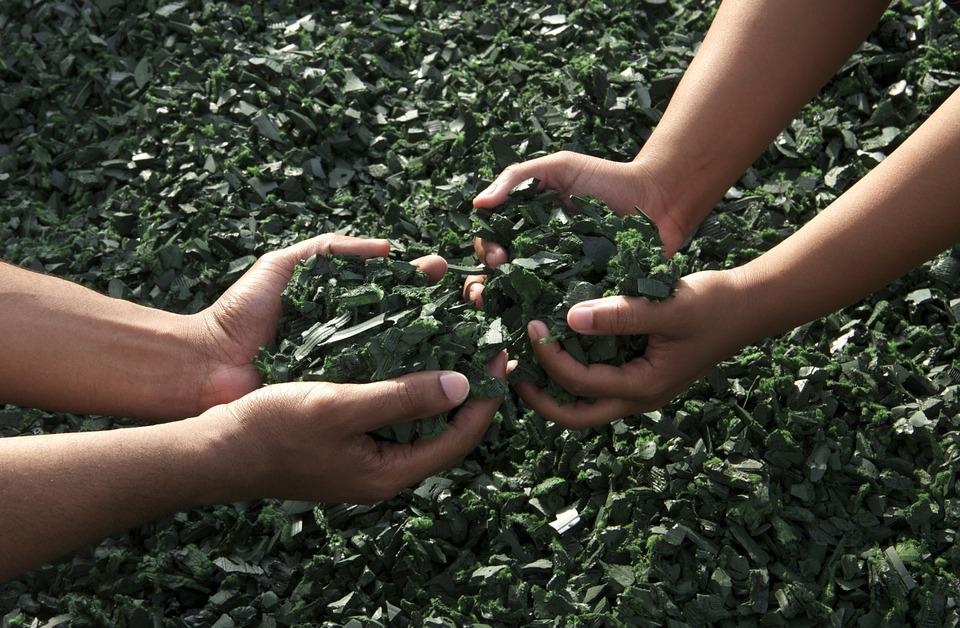 Giù i contributi CONAI per acciaio, alluminio, carta, plastica e vetro