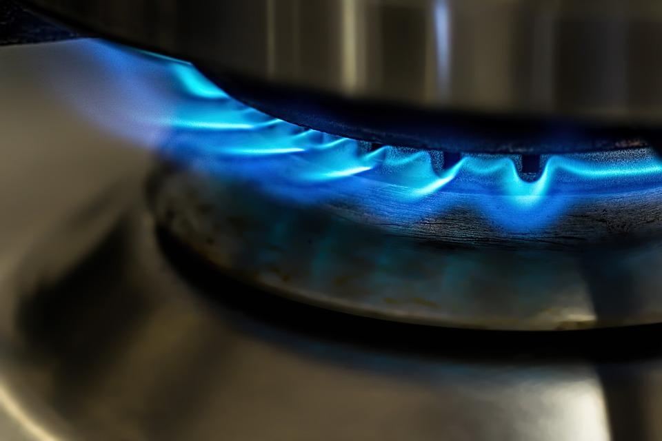 Energia: stabili elettricità (+0,4%) e gas