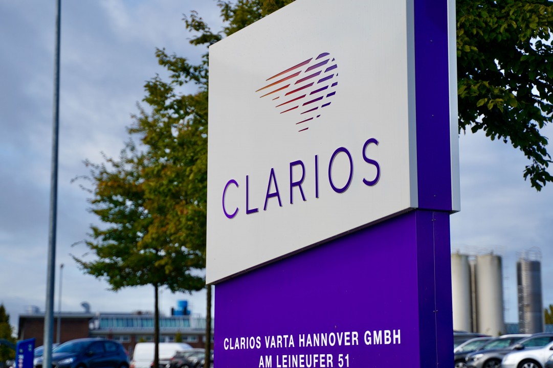 Clarios formalizza l’accordo di sviluppo congiunto con lo sviluppatore di batterie agli ioni di sodio Altris